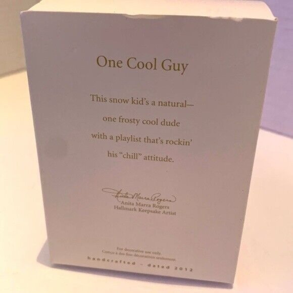 Retired Hallmark Ornament One Cool Guy Polar bear 2012 Boxed - Picture 6 of 9